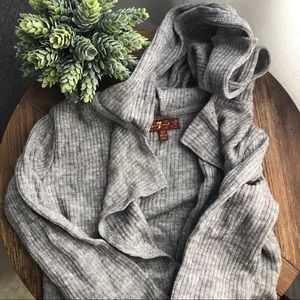 Toddler girl cardigan size 3t 7 for all mankind